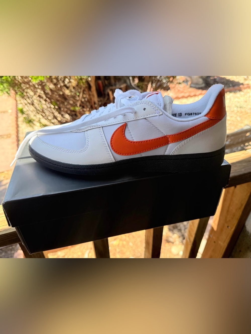 NIKE FIELD GENERAL 82 SP
WHITE/ORANGE BLAZE-BLACK
BLANC/NOIR/FLAMME ORANGE